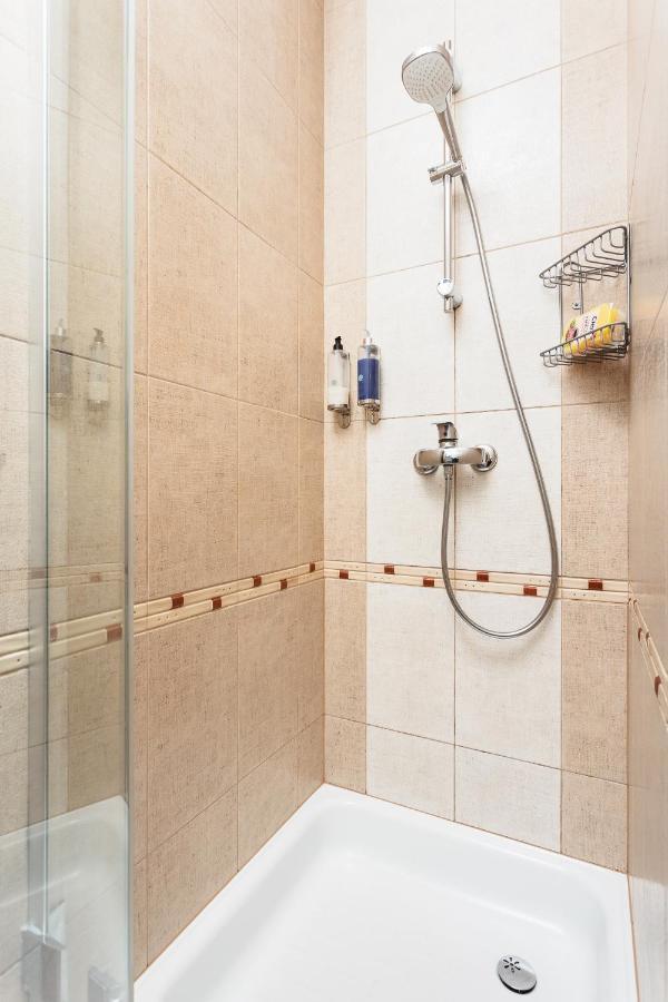 Apartament Vinci คราคูฟ ภายนอก รูปภาพ